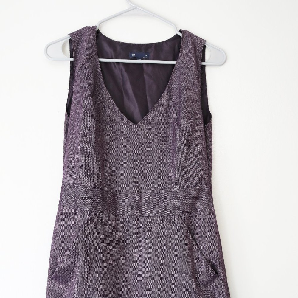 Gap Size 6 Work Dress | With Pockets and Satin Lining | Marks on the Dress